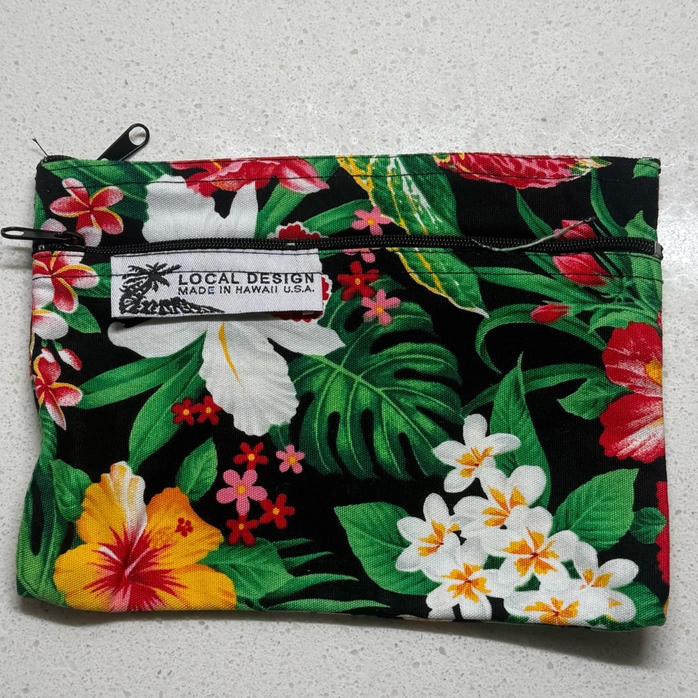 Hawaiian Zipper Pouch